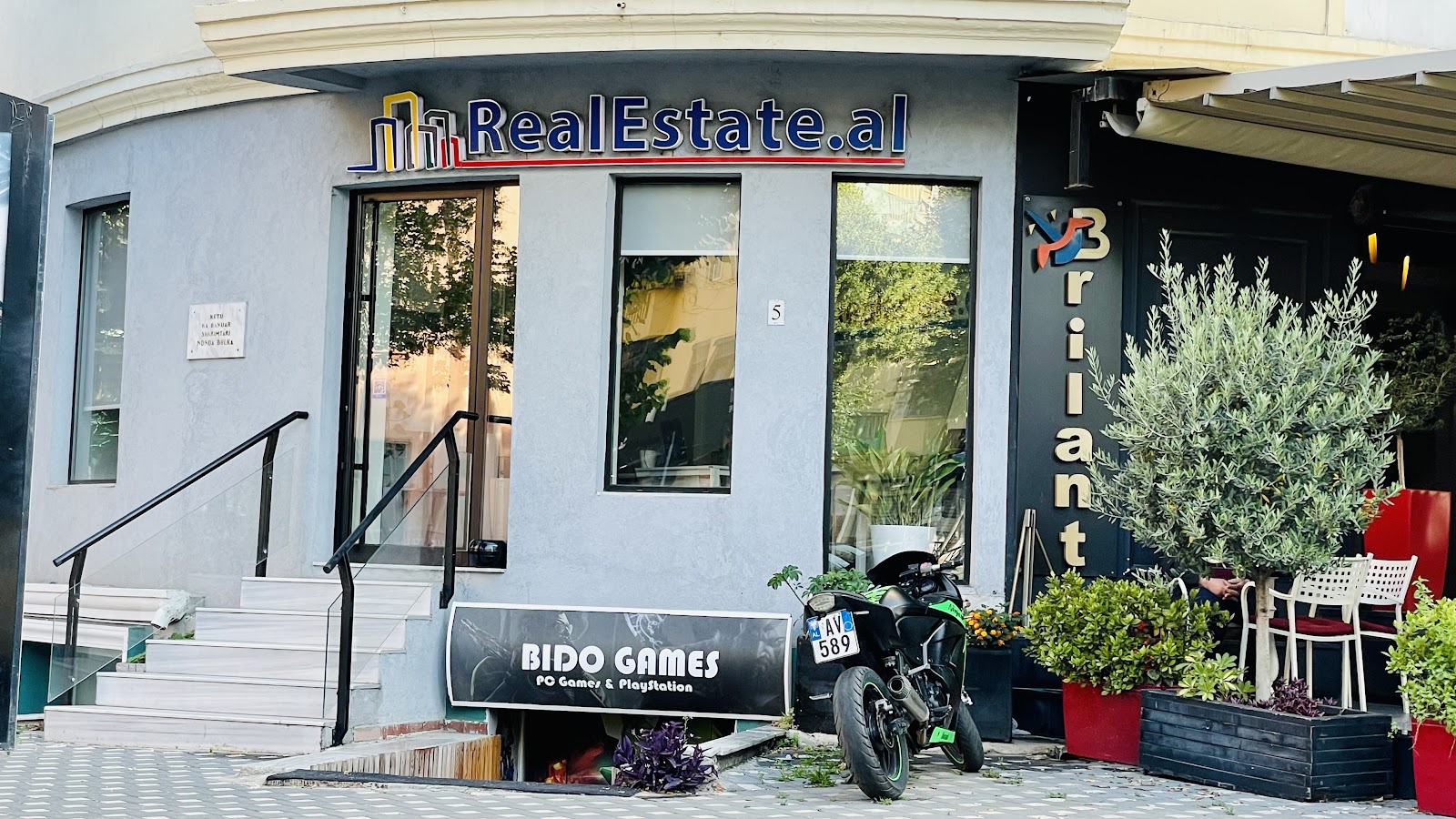 RealEstate.al - Agjenci Imobiliare në Tiranë