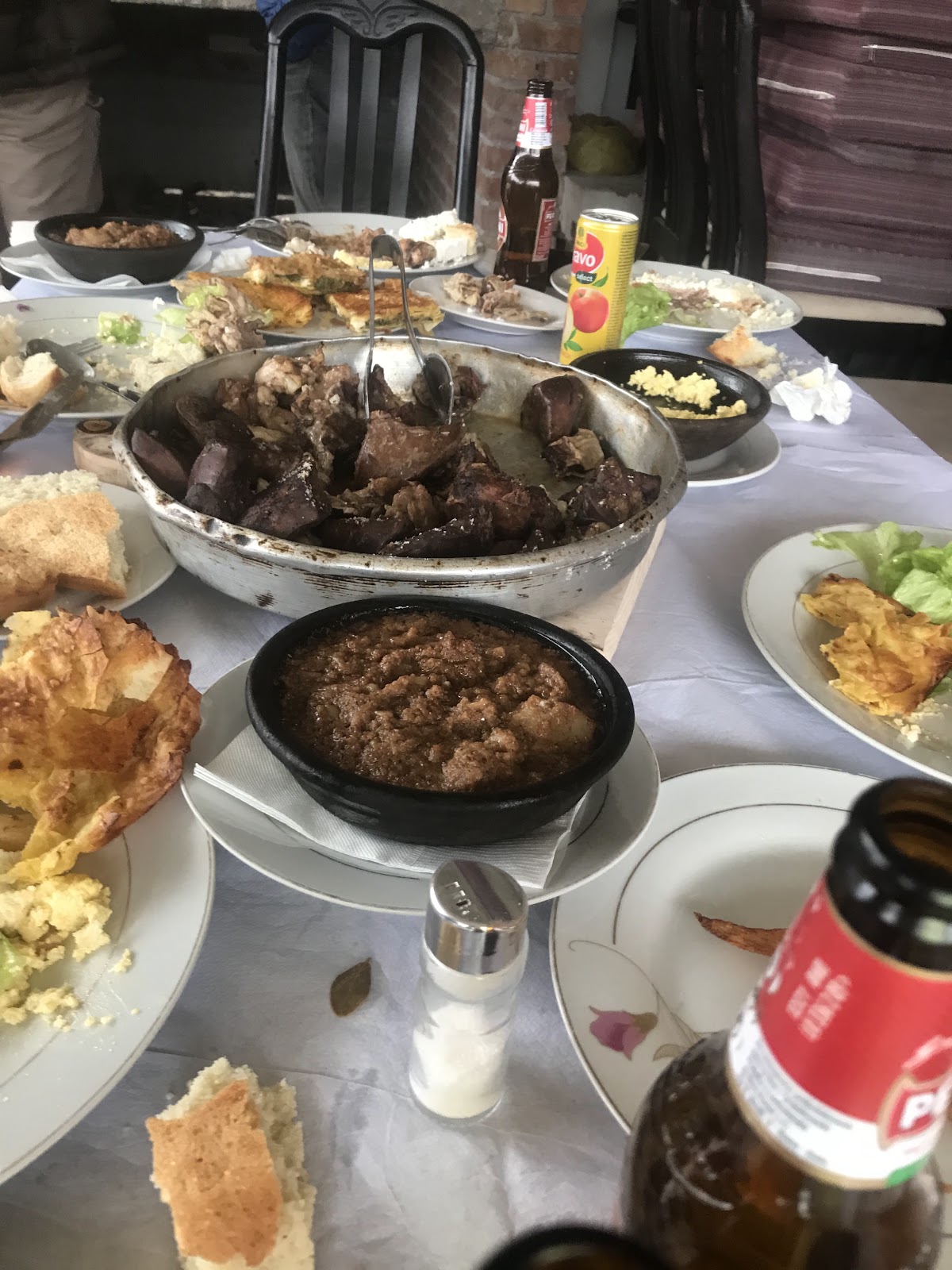 Bujtina Shën Mëria, Bar Restorant Sina
