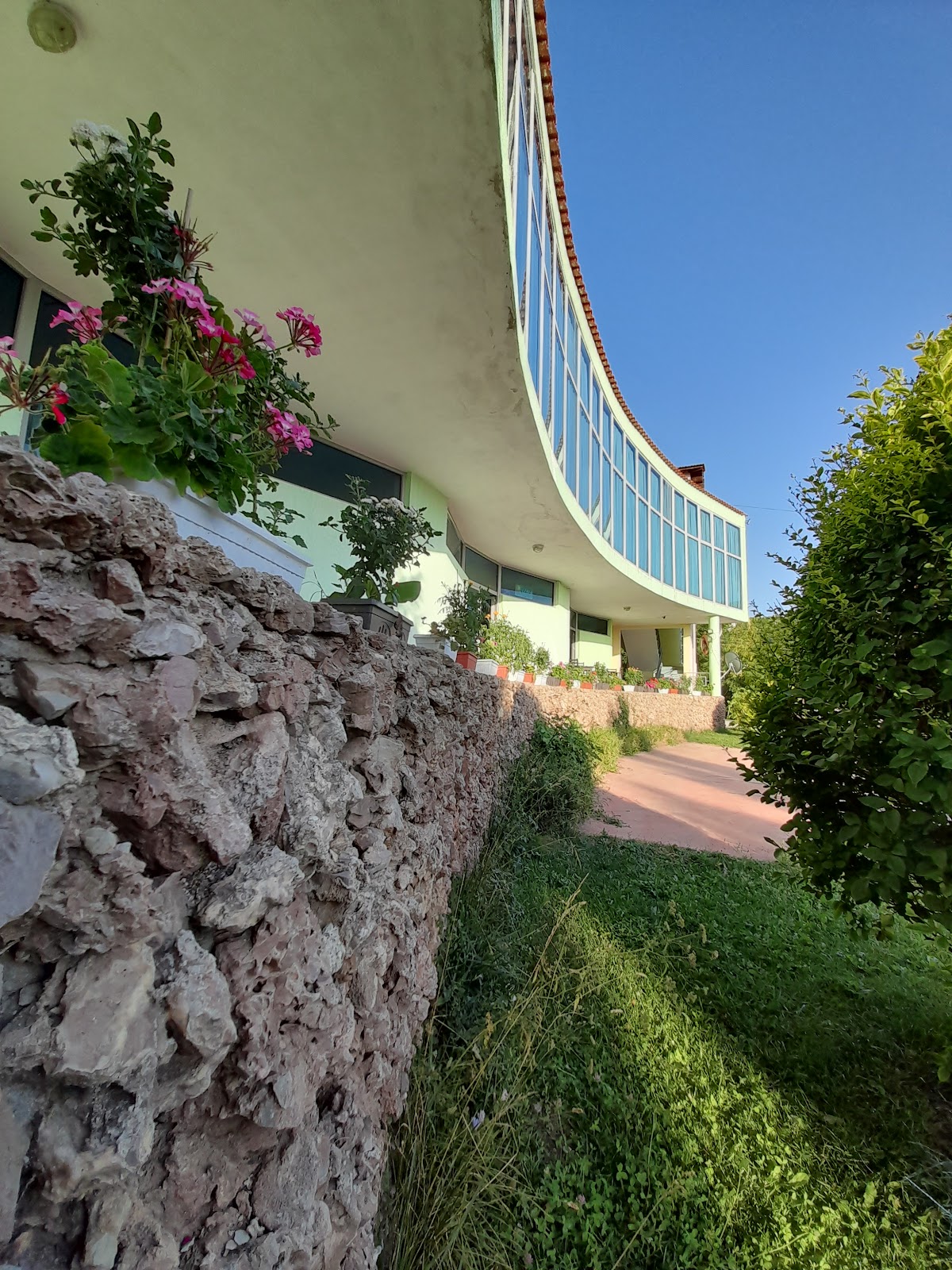 Bar Restorant Garden Flora