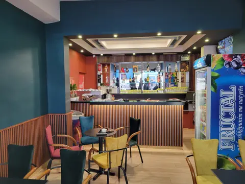 Pavarsia Caffe & Byrektore