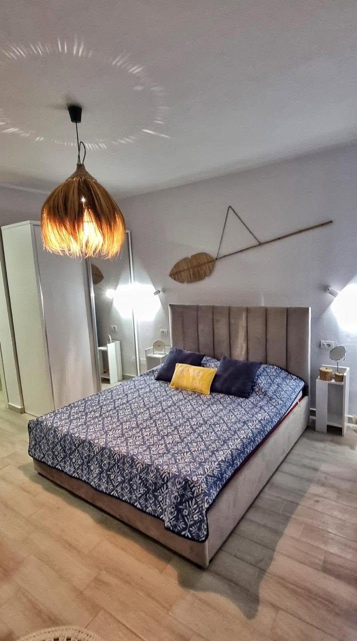 SHITET APARTAMENT Garsoniere me Ballkon Plazh 