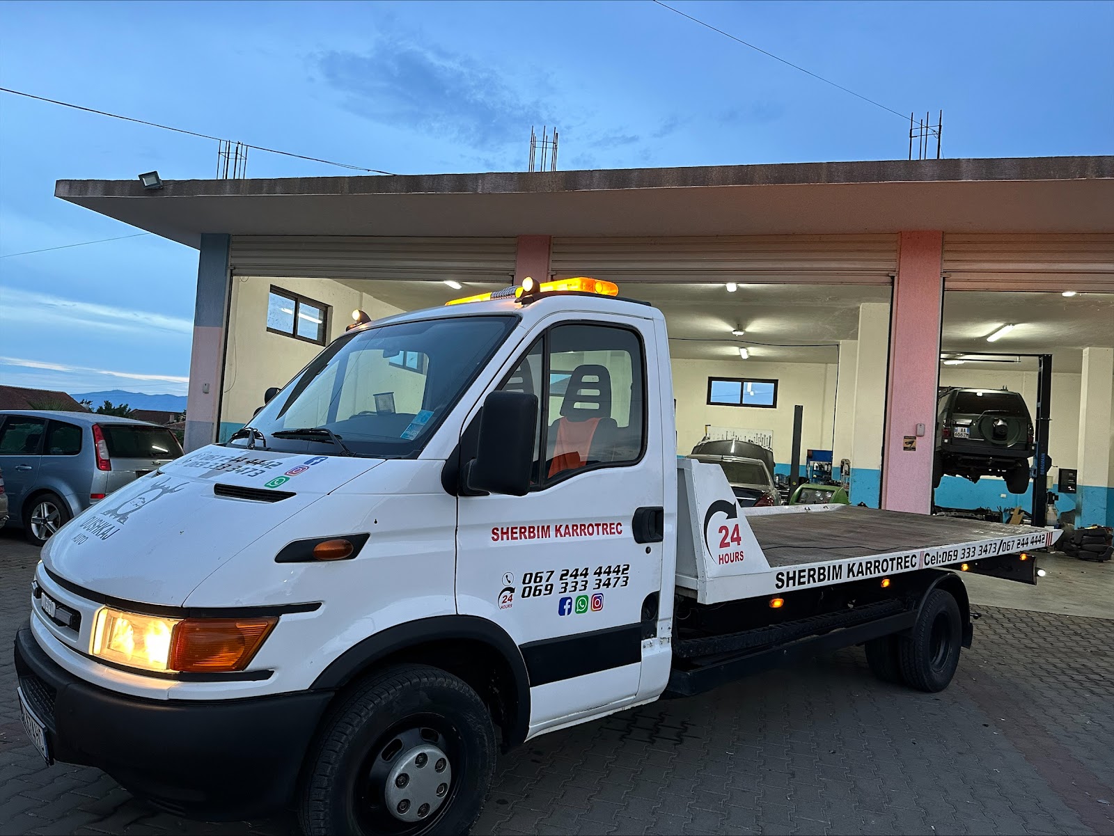 Sherbim Karrotrec/ Tow truck Service