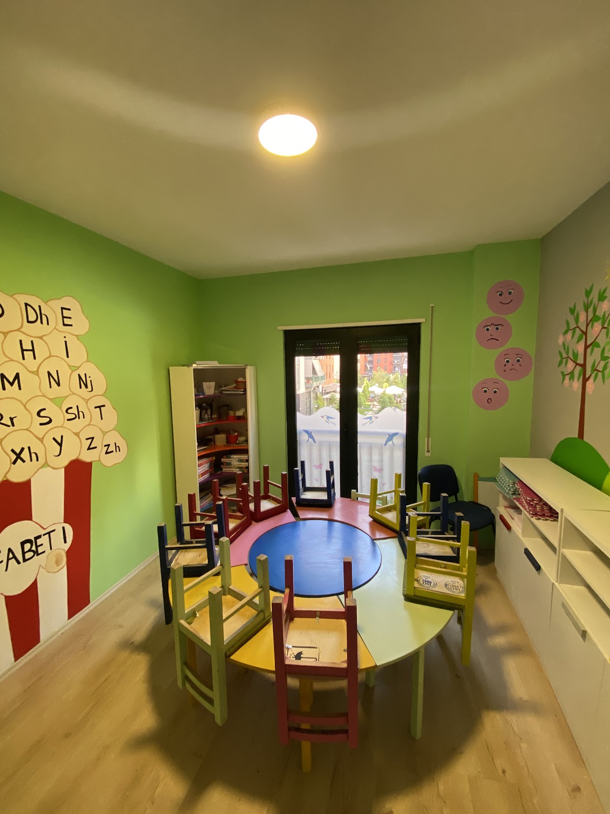 Kopsht & Çerdhe "Leader Kids"