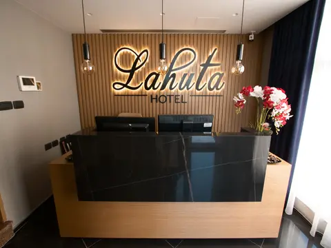 Lahuta Hotel