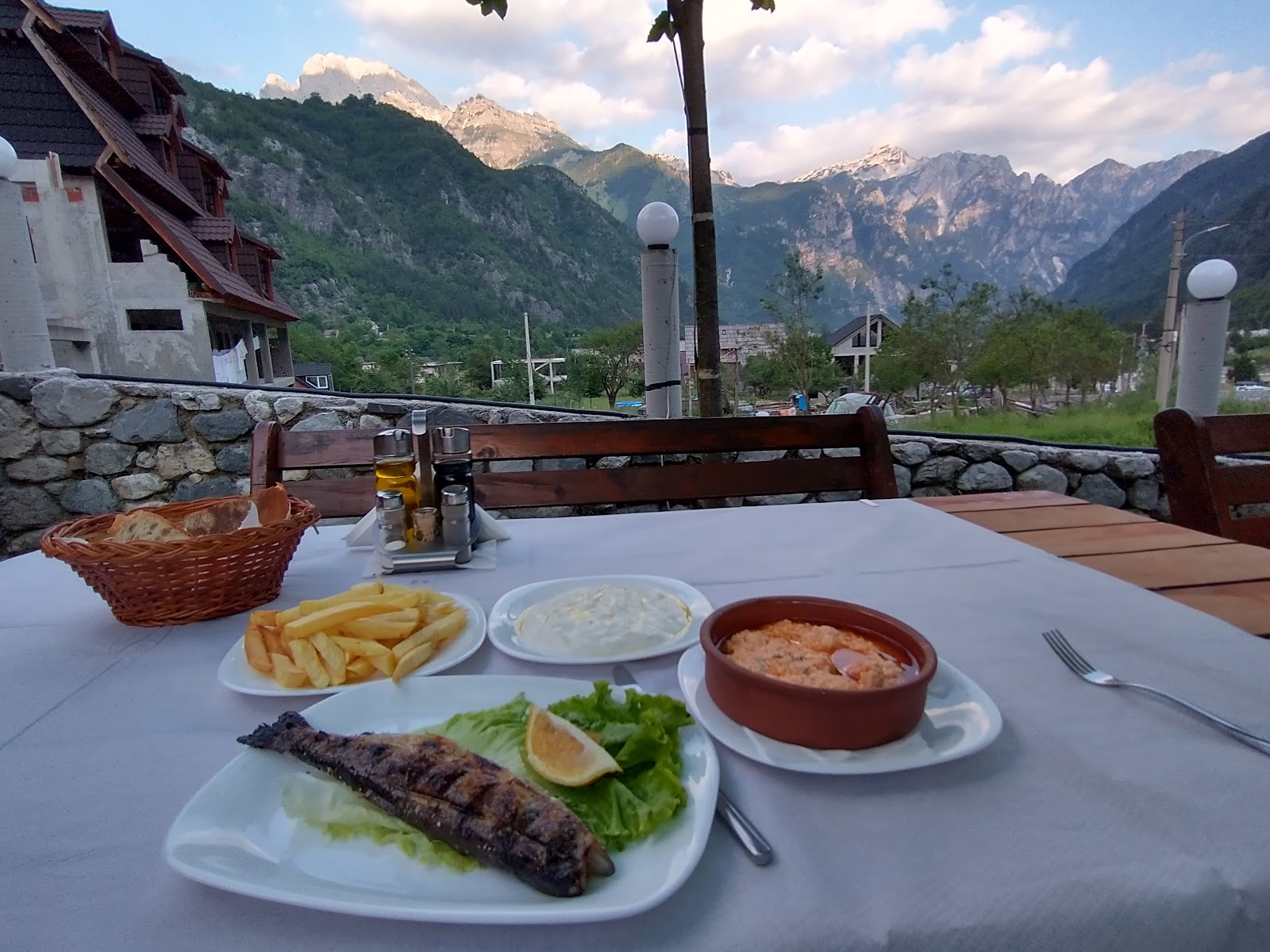 Bar Restaurant