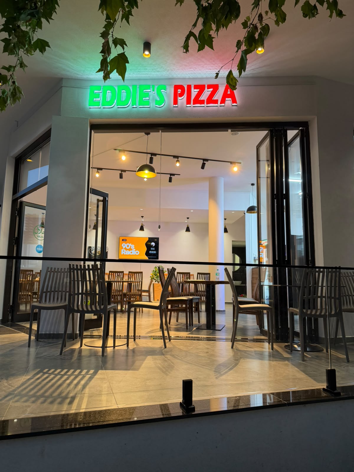 Eddie's Pizza