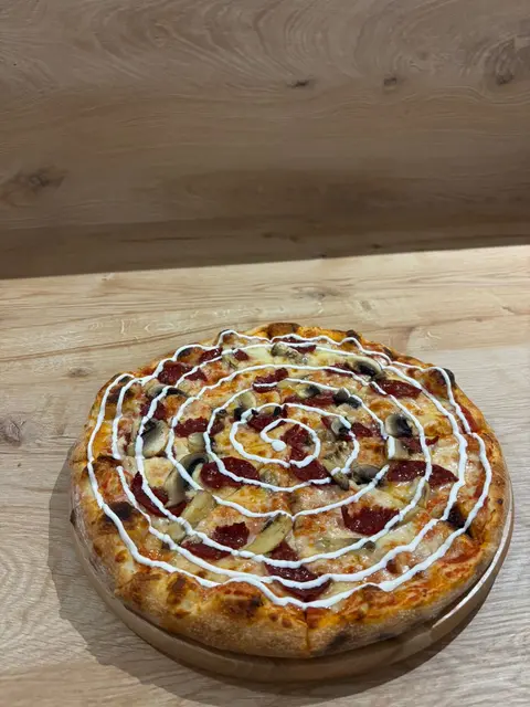 Amo Pizza