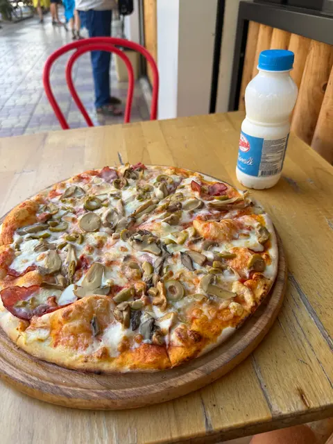 Pizza Luna 2