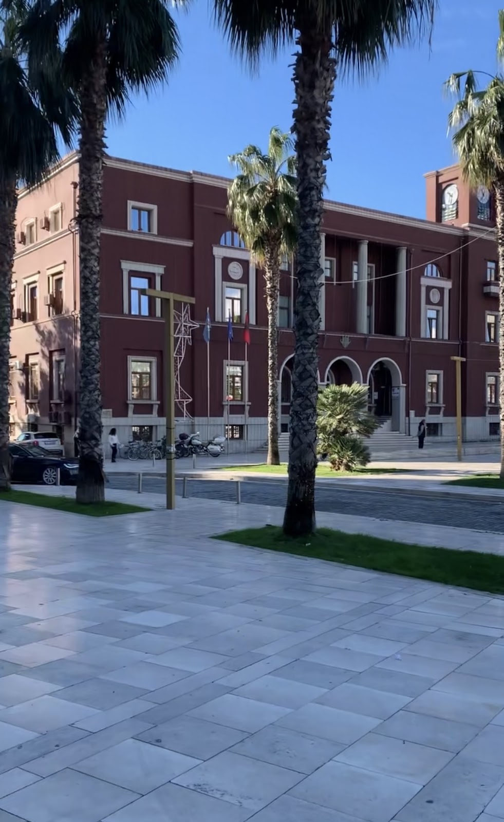 Notere Albana Hodaj