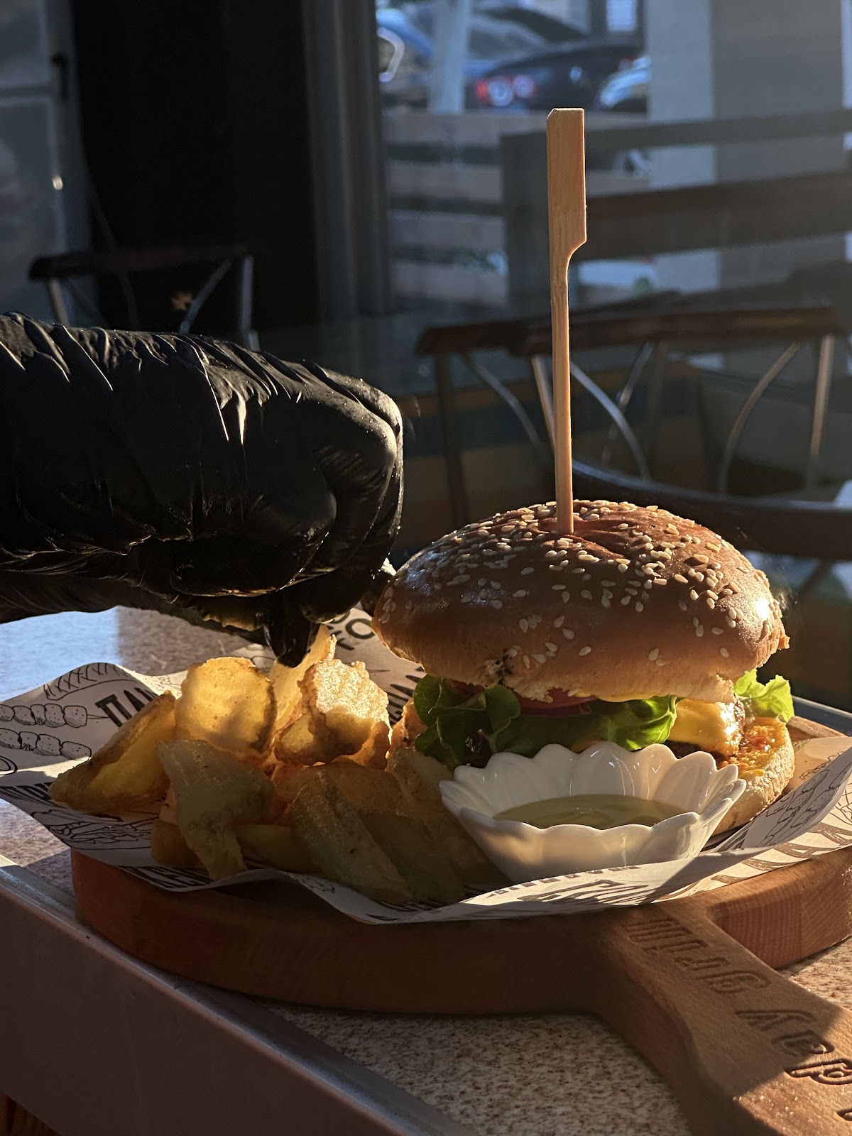 Bro's Fast Food (Halal)