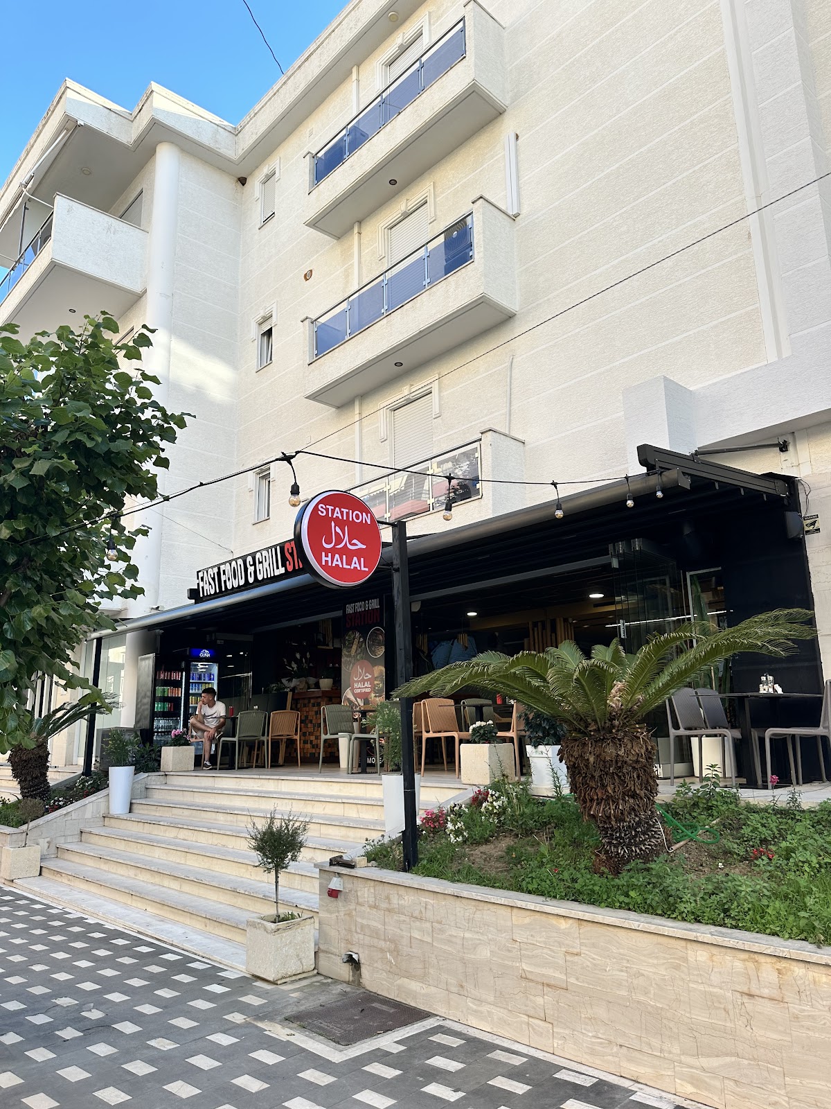 Fast food & Grill Station HALAL (حلال)