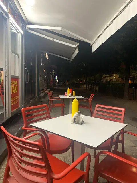 Fast Food 1000 Buzëqeshje