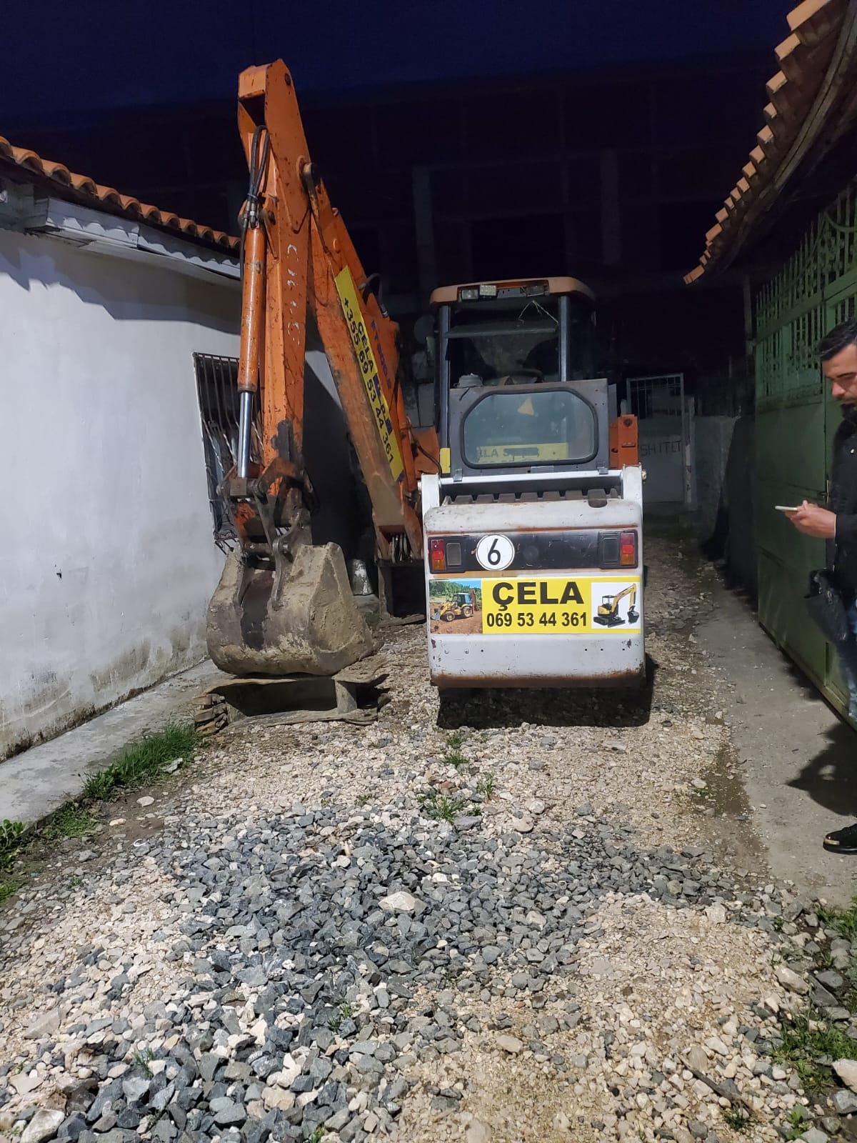 Cela Eskavator