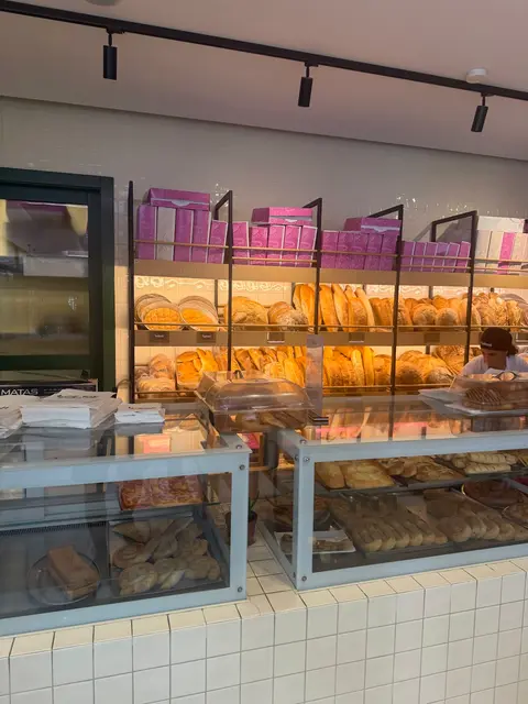 Kallmet Bakery & Pastry Shop