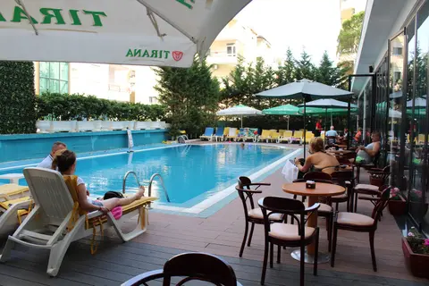 Hotel Leonardo