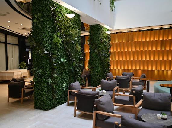 Hotel Leonardo