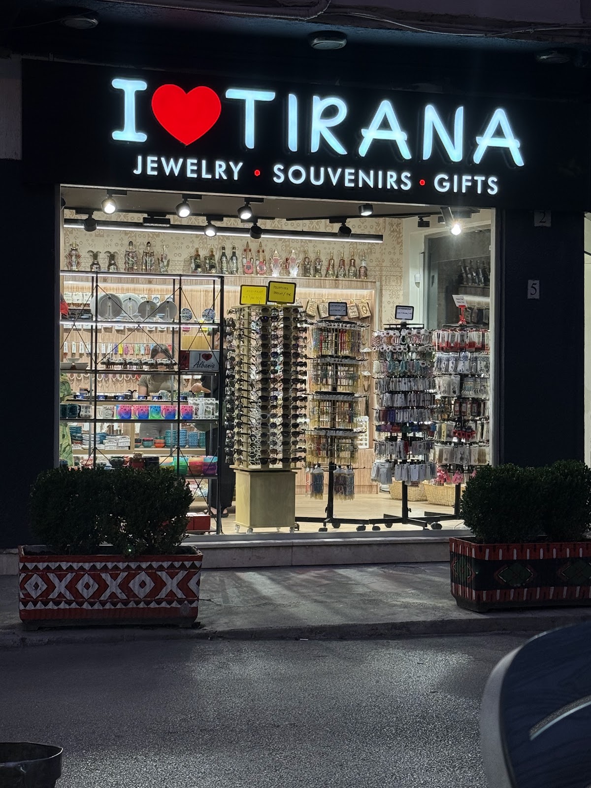 I Love Tirana - Souvenirs, Gifts & Jewelry
