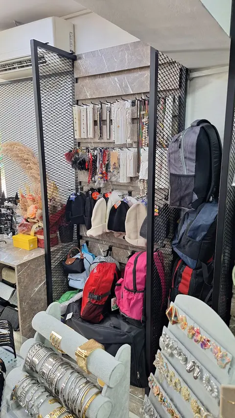 Trendy Accesories