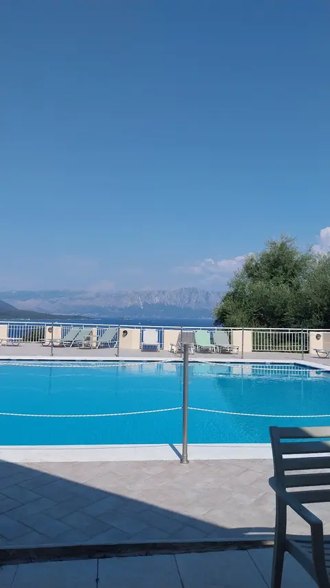 Agjensi Udhëtimi Turistike - Zenith Travel - Travel Agency