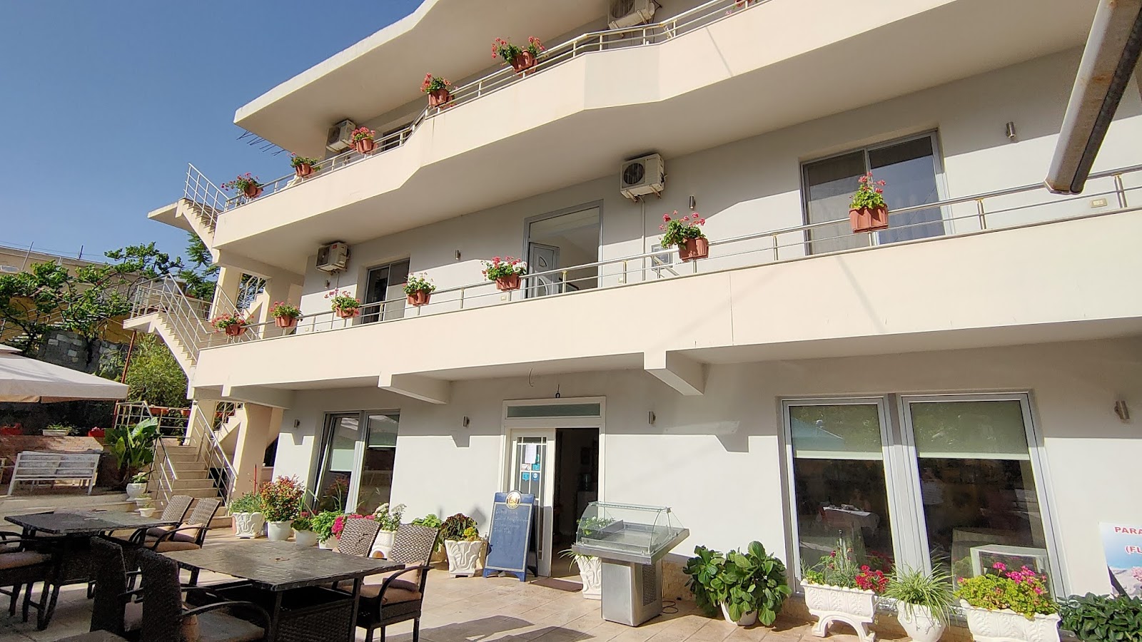 Hotel Nika & Restaurant