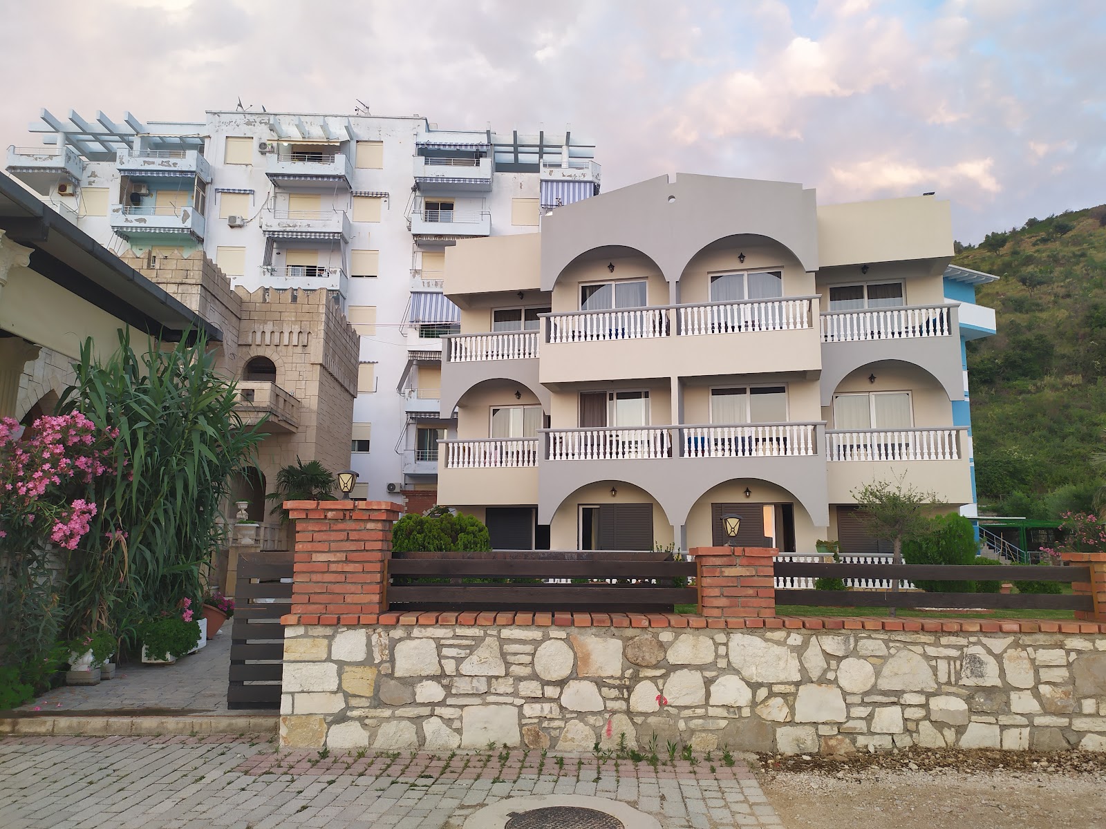 Castle Hotel