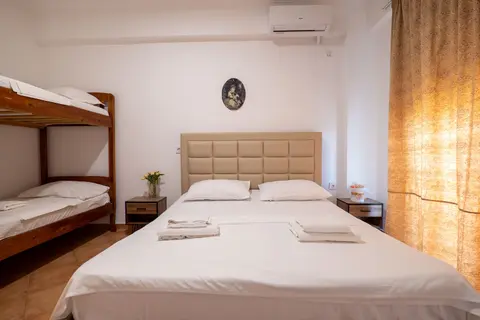 Hotel Leon Sarande