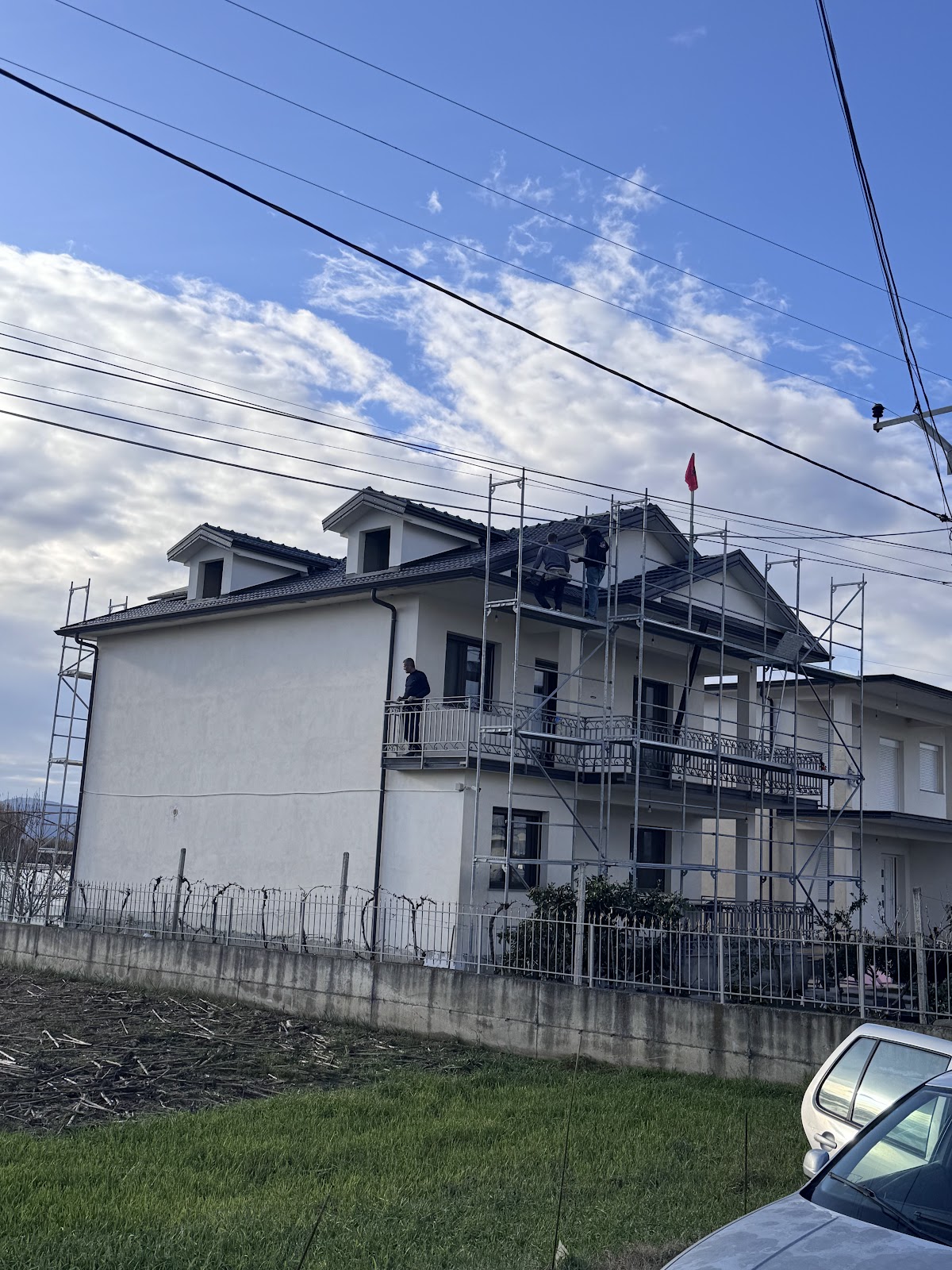 Punime ndërtimi - Mure - Sovatim - Kapot - Çatia