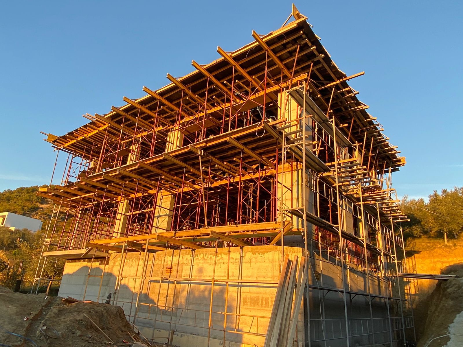 M-Construction