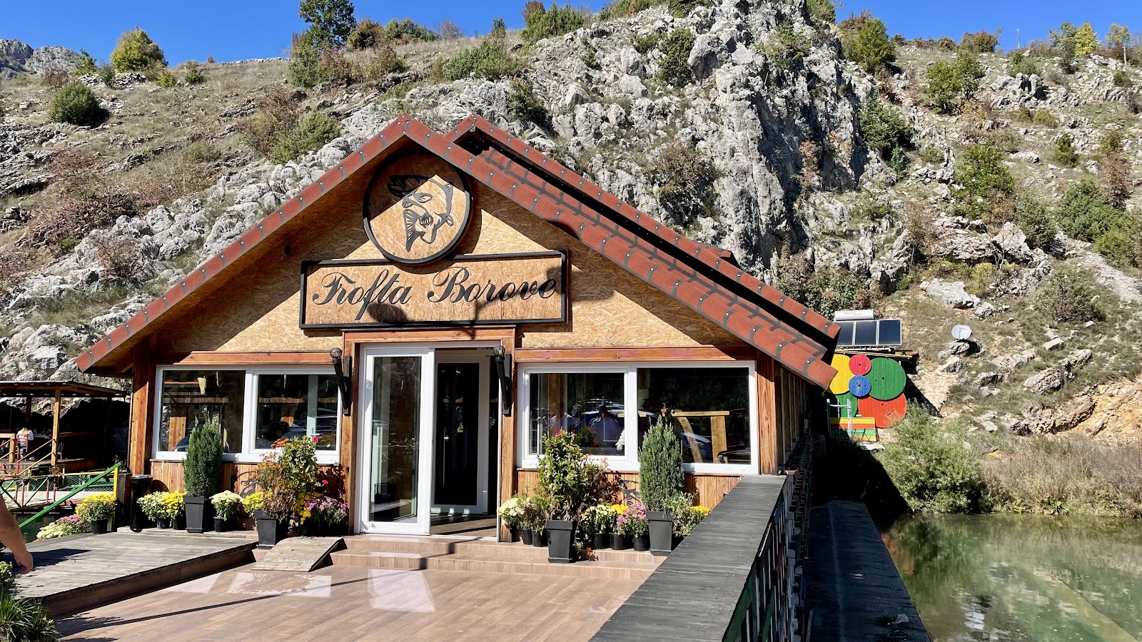 Trofta Borovë (Borovë Trout Restaurant)