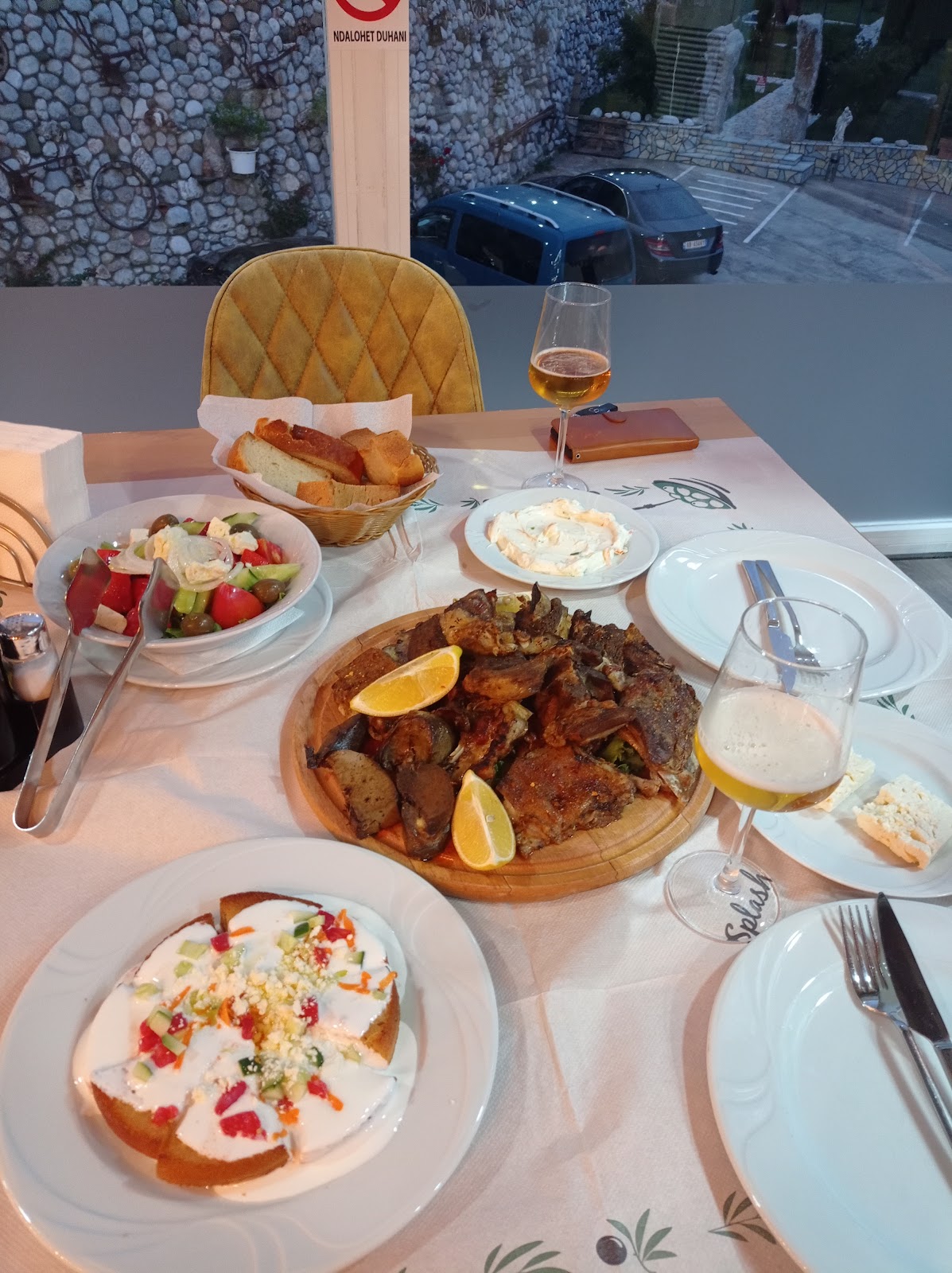 Restorant Izeti Dobrovë Peshkopi