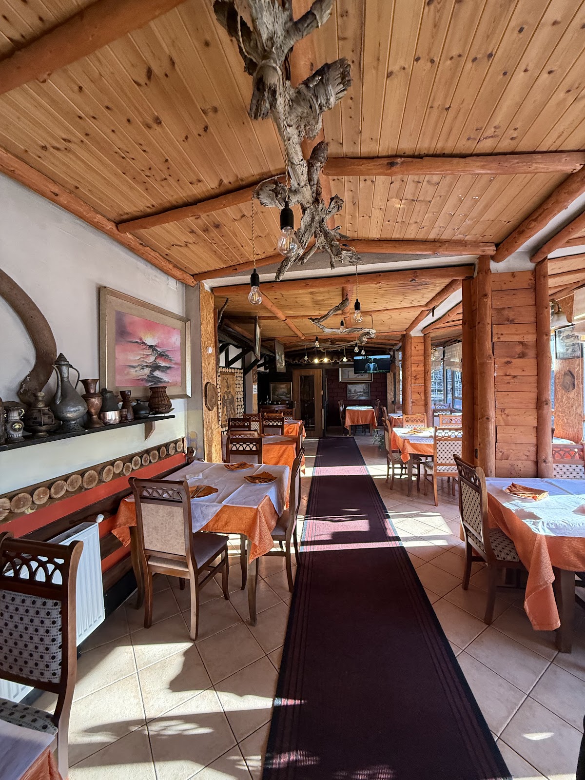 Bar restorant Uji i Ftohtë Dajti