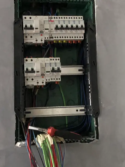 Elektriçist në Durrës