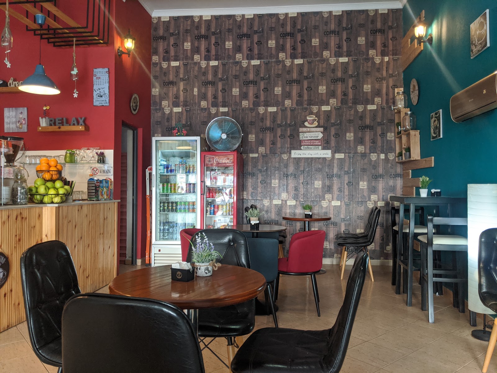 Skënderi Café Bar & Pastry Shop