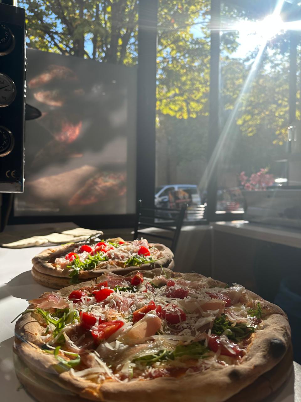 Pizza Lila's