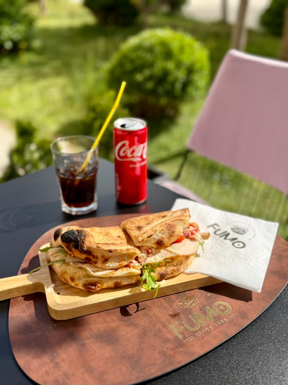 FUMO Lounge & Pizzeria