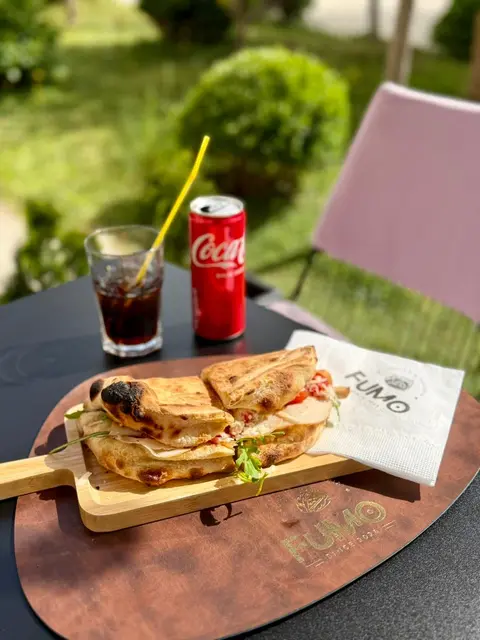 FUMO Lounge & Pizzeria