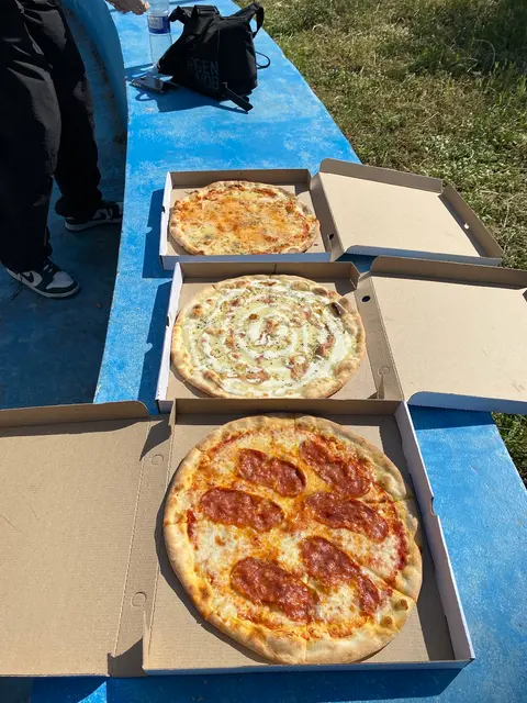 Eljo's Pizza