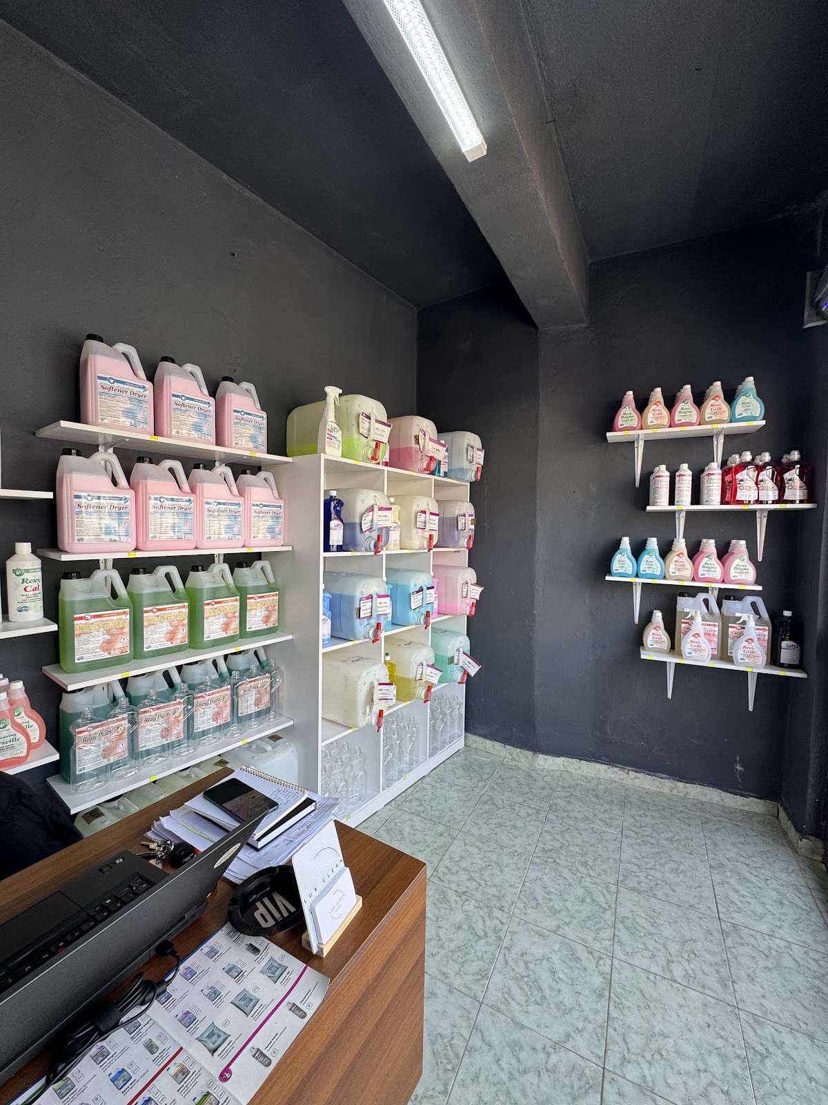 Kompani Pastrimi (Lux Clean Ndreka)