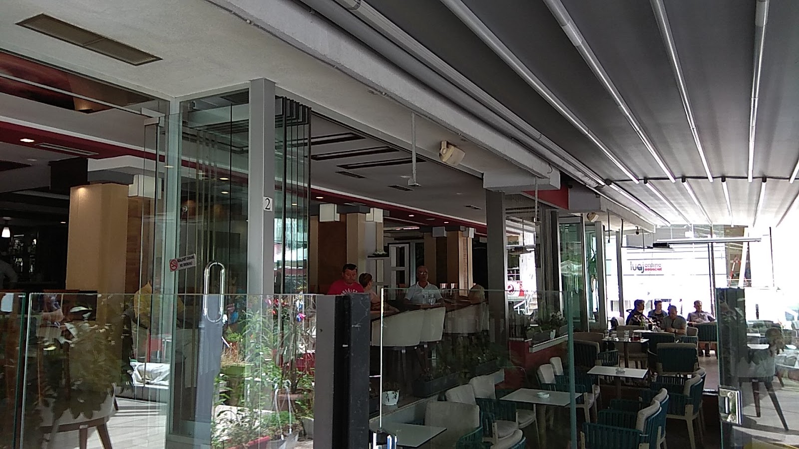 Bar DESEO Restaurant
