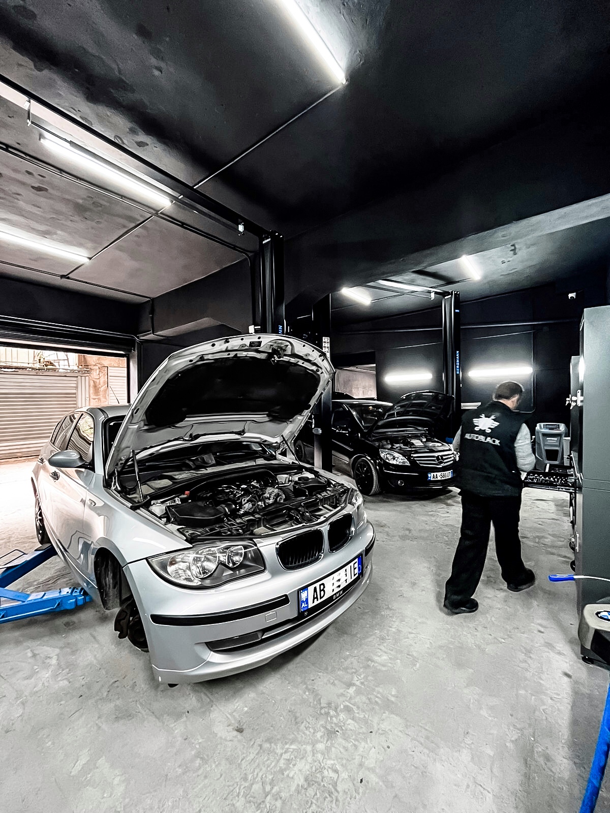 AutoBlack - Servis makinash Tiranë