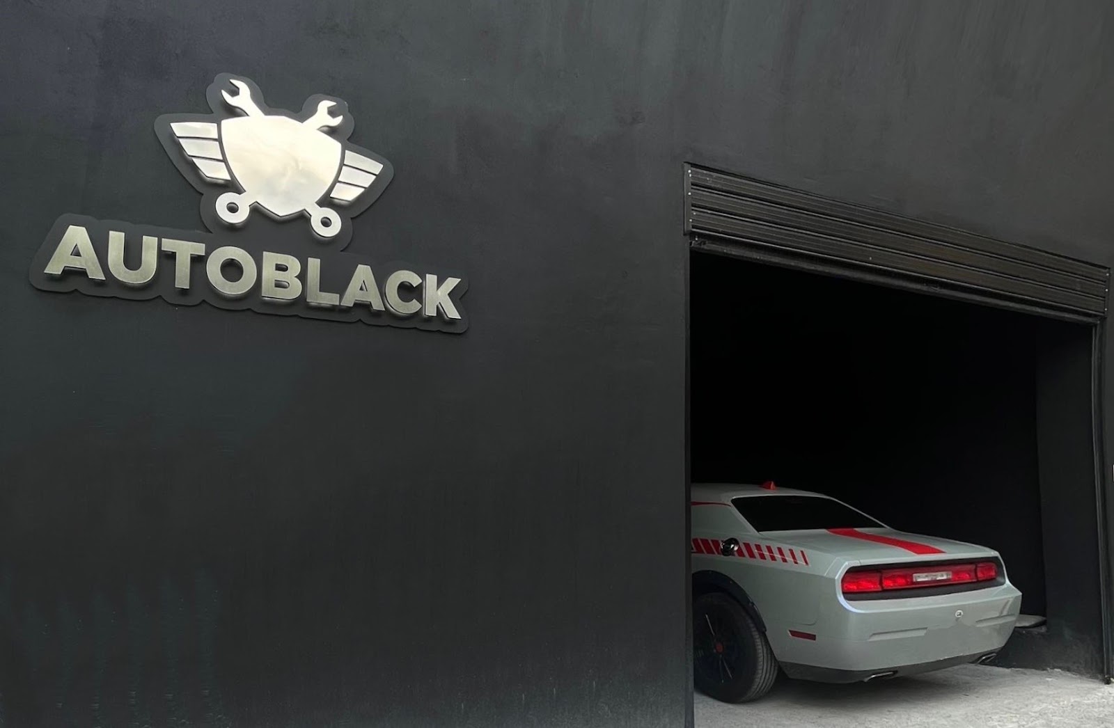 AutoBlack - Servis makinash Tiranë