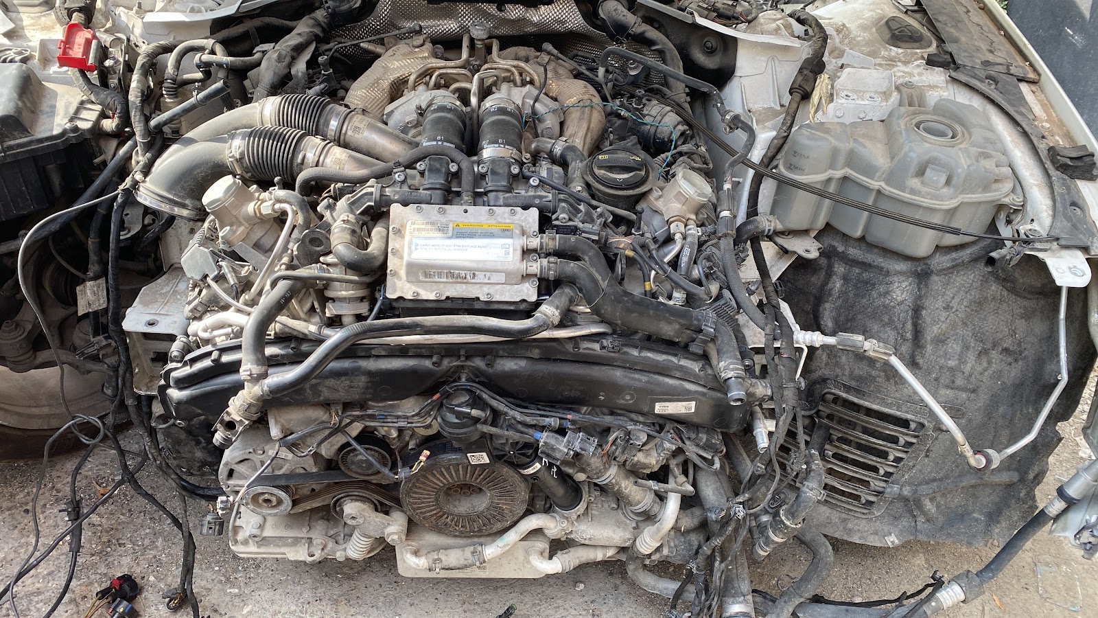 AutoBlack - Servis makinash Tiranë