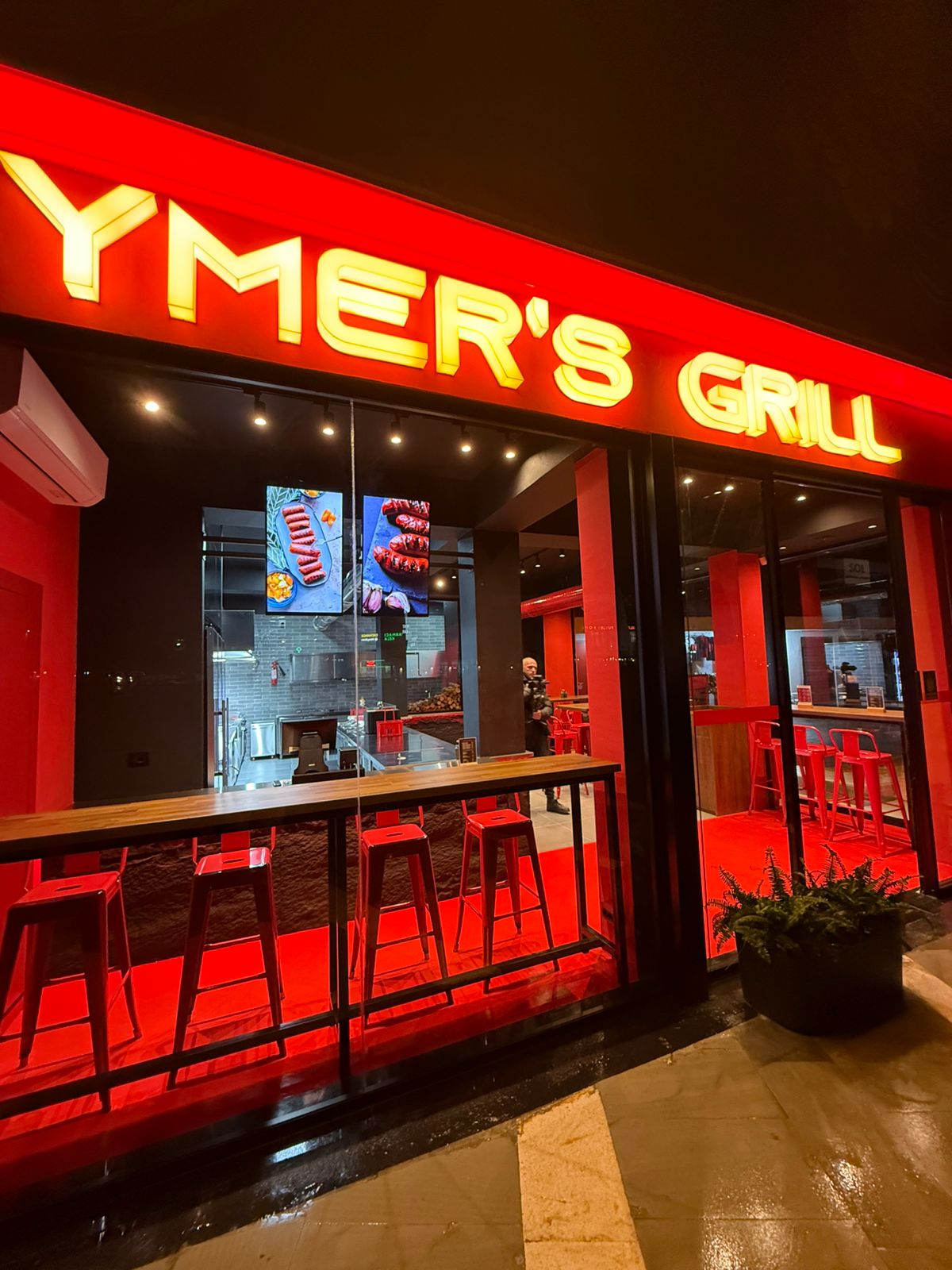 Ymer’s Grill (Plepa)