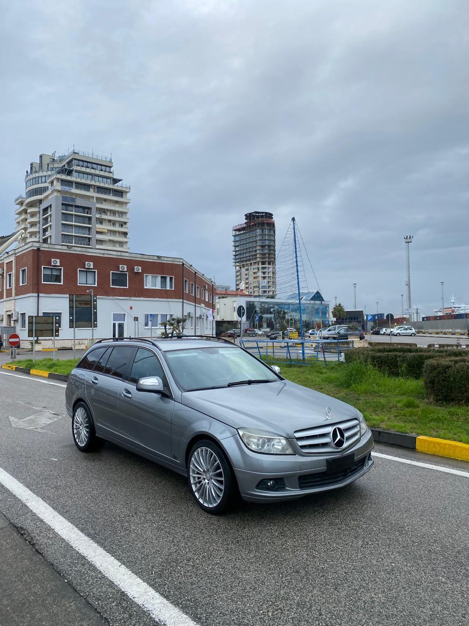 RENTAL 13 CAR - RENT