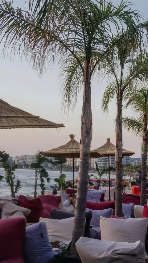 ammos lounge vlore