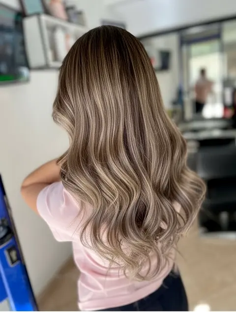 Lola Beauty Salon