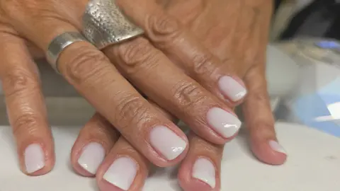 Beauty Salon Aura