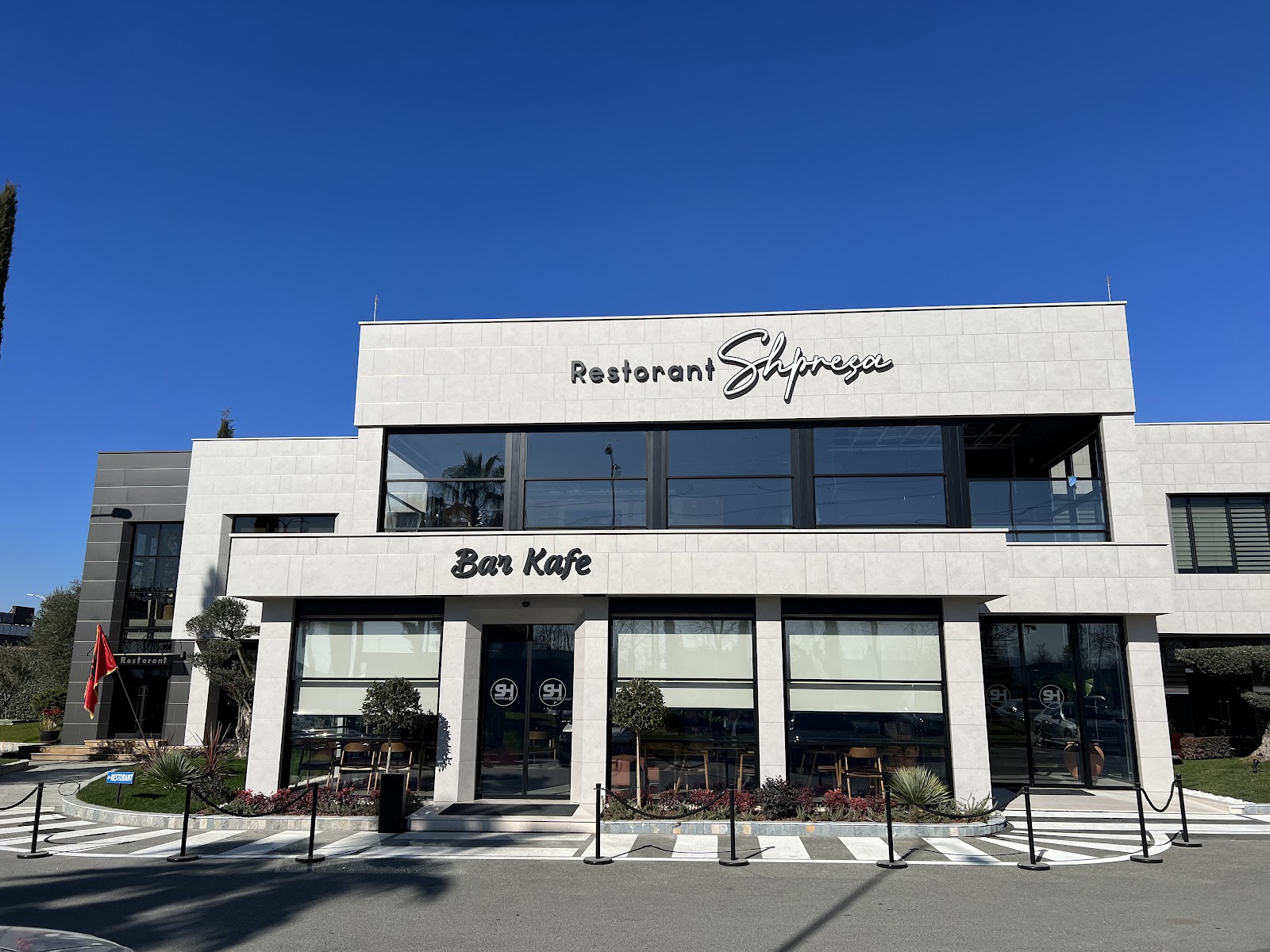 Bar Restorant Shpresa