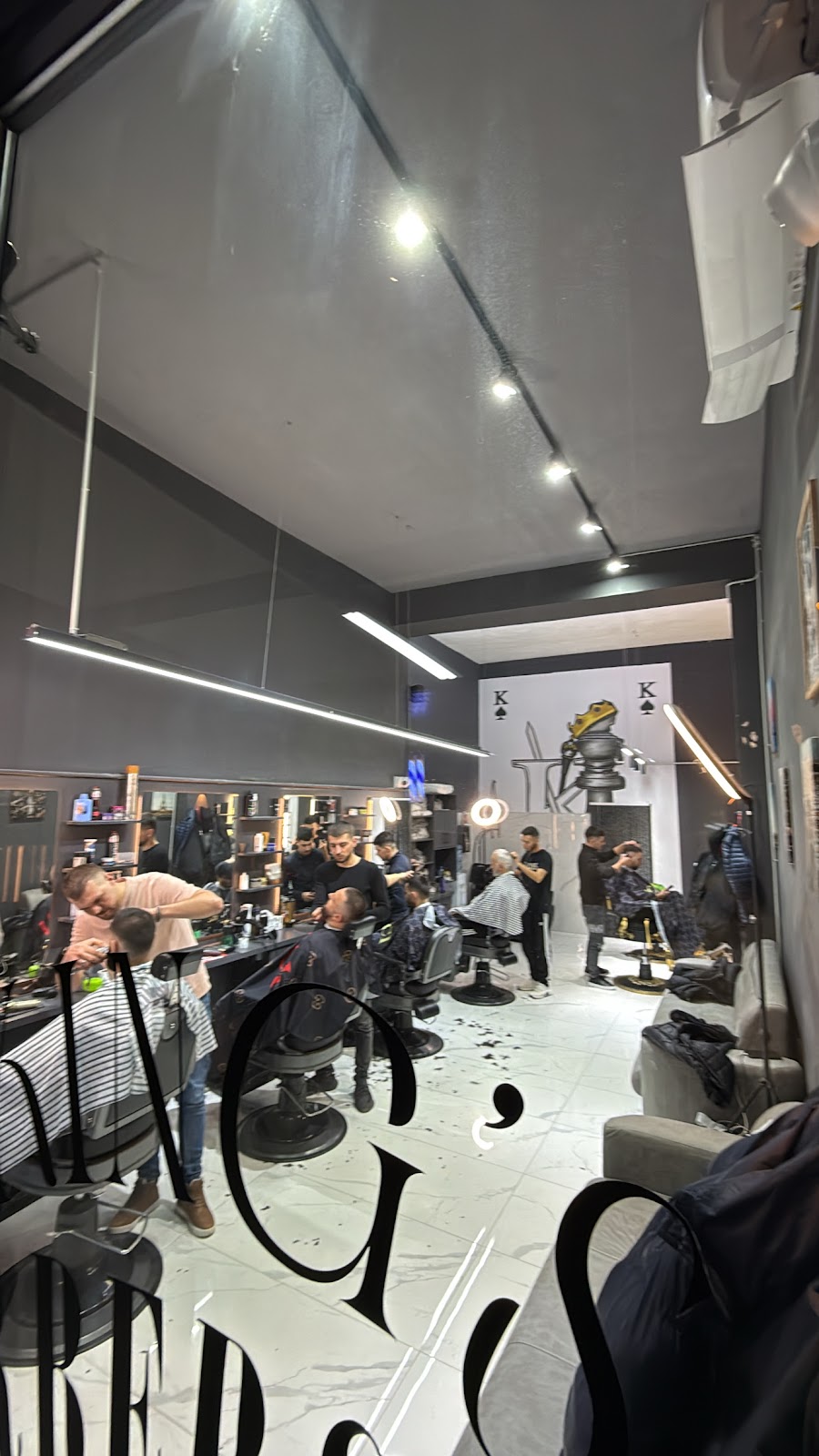 King’s Barber Shop