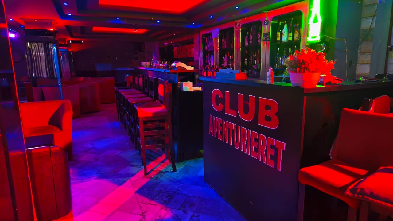 Club Strip Aventurieret Hotel Spa Muzik Live